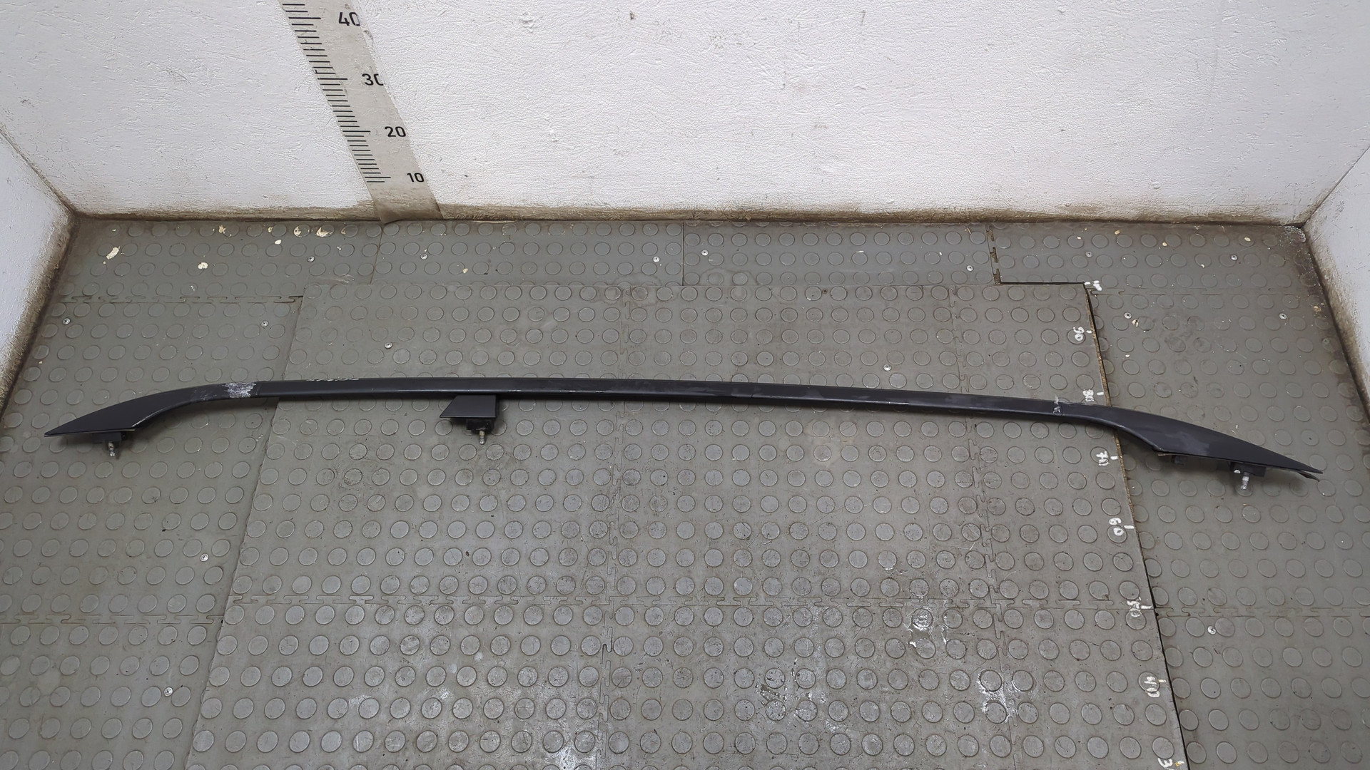 Рейлинг (релинг) правый (планка на крышу)