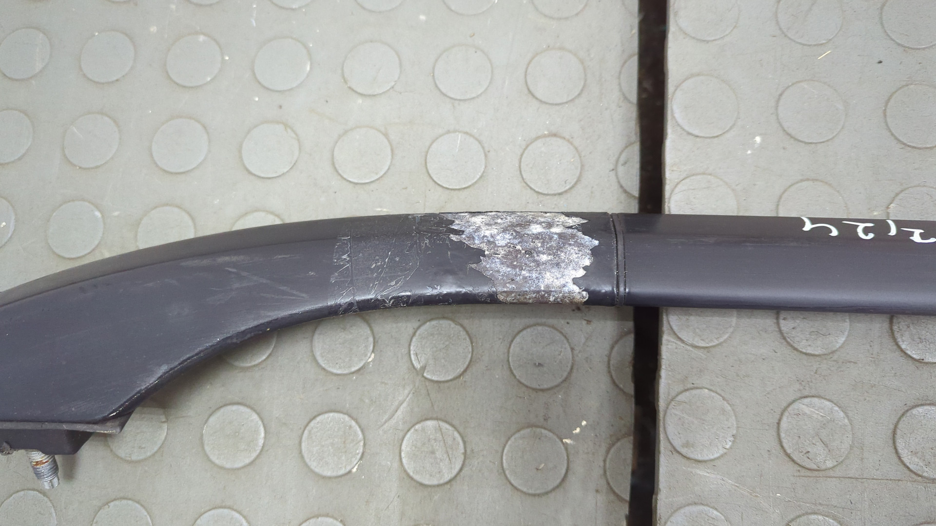 Рейлинг (релинг) правый (планка на крышу)