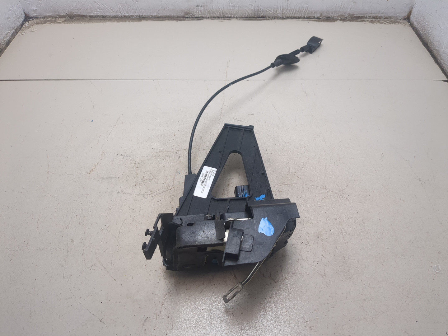 Замок двери задней правой