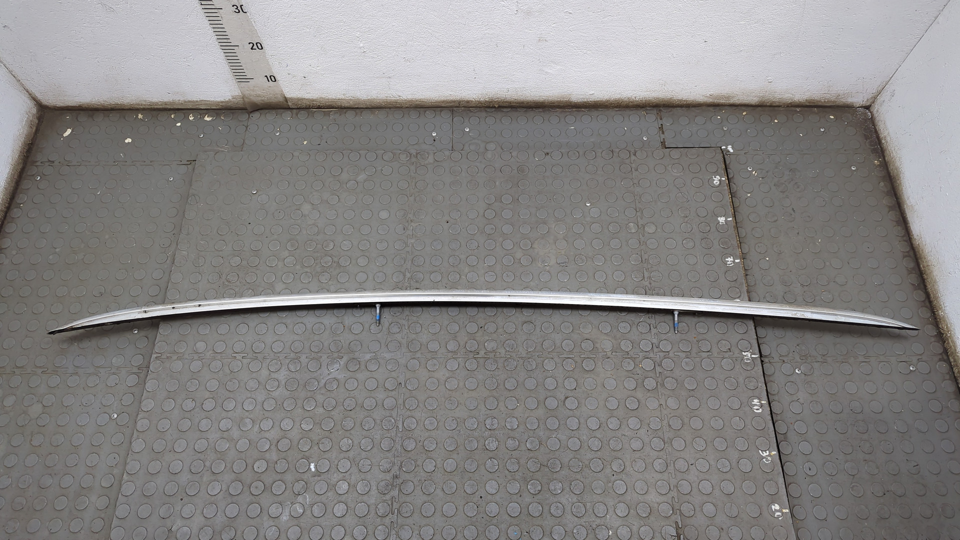 Рейлинг (релинг) левый (планка на крышу)