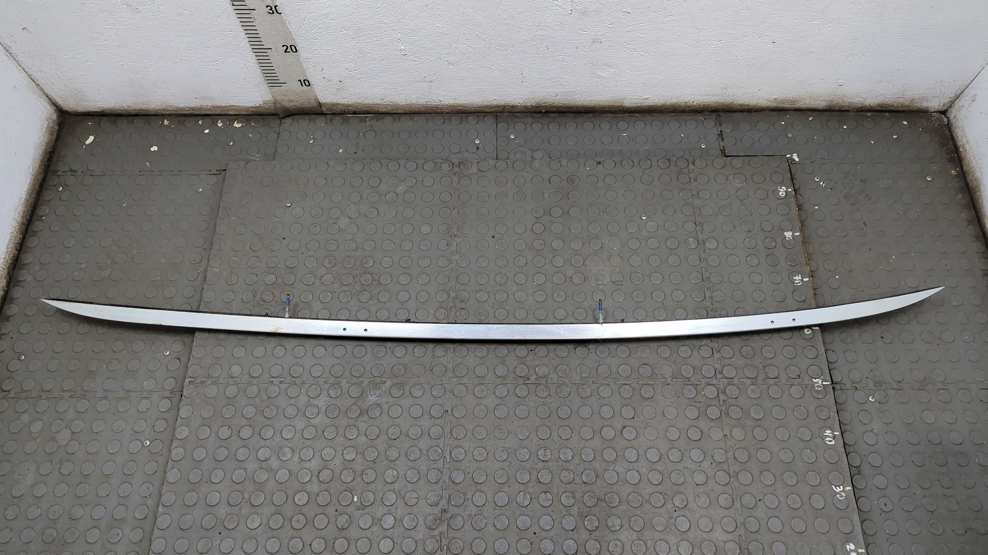 Рейлинг (релинг) правый (планка на крышу)