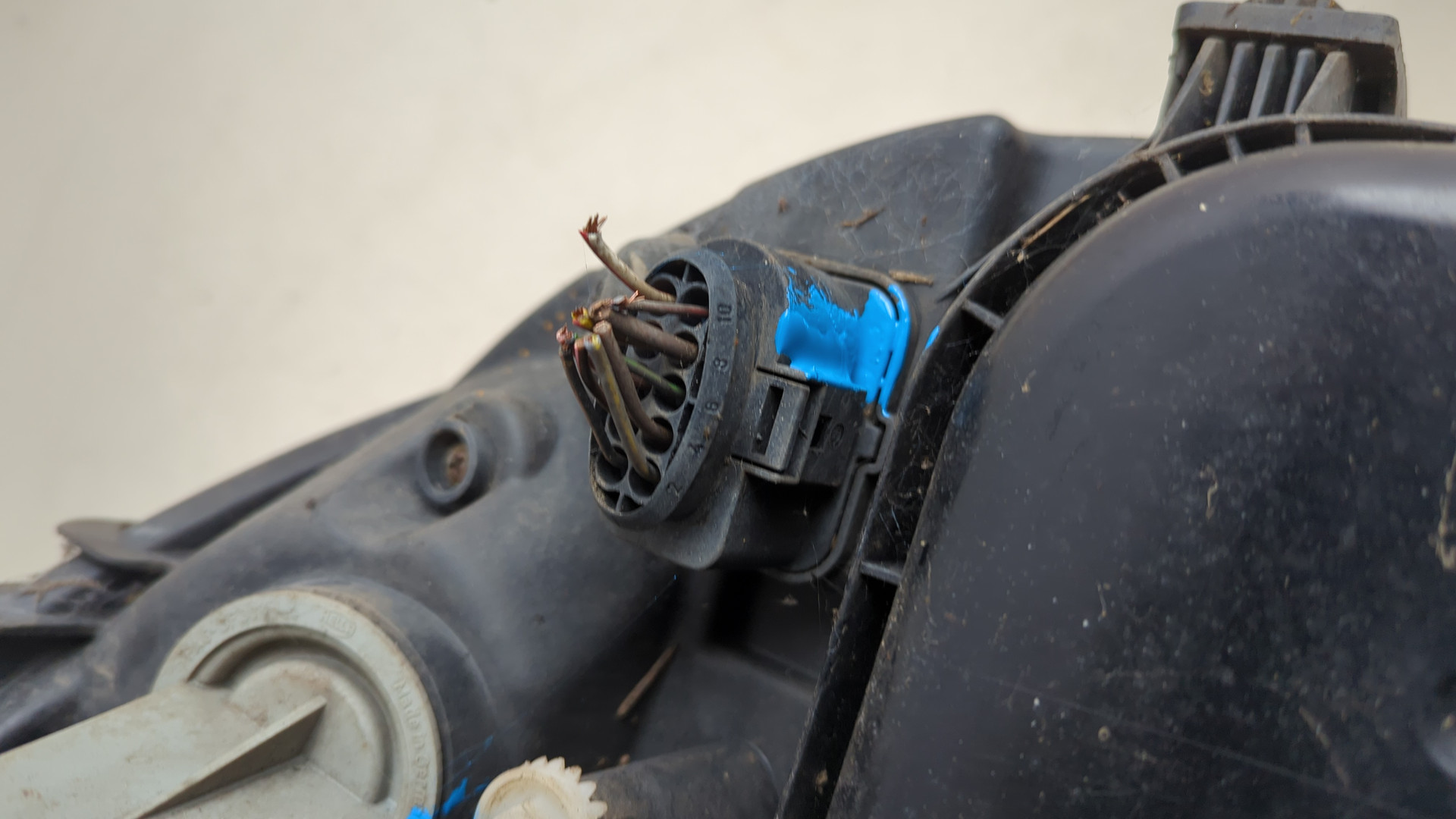 Фара правая