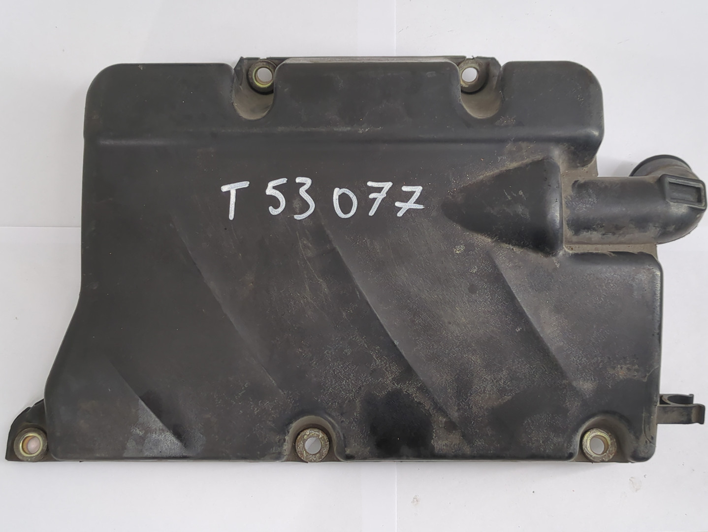 Резонатор воздушного фильтра