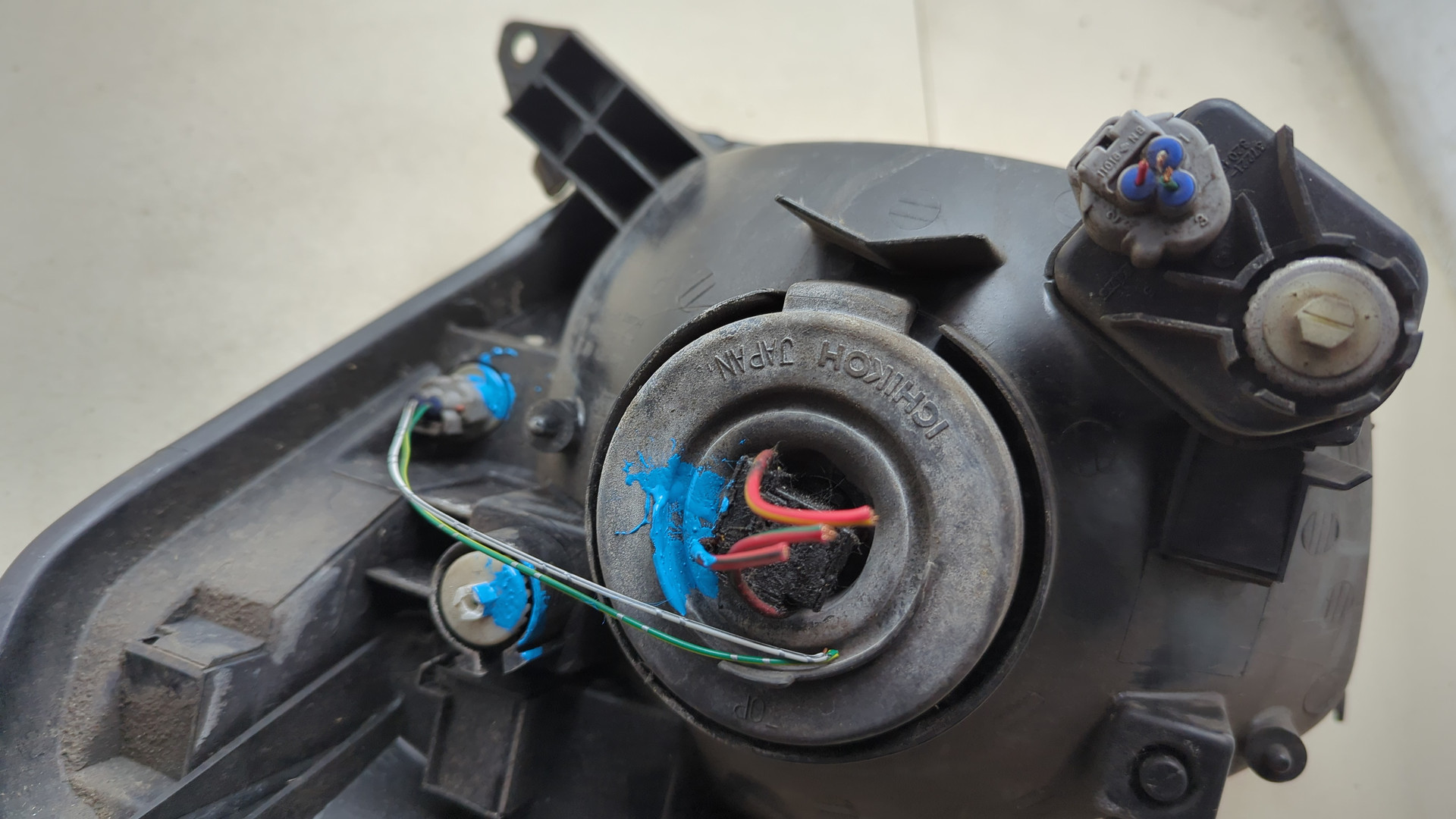 Фара правая