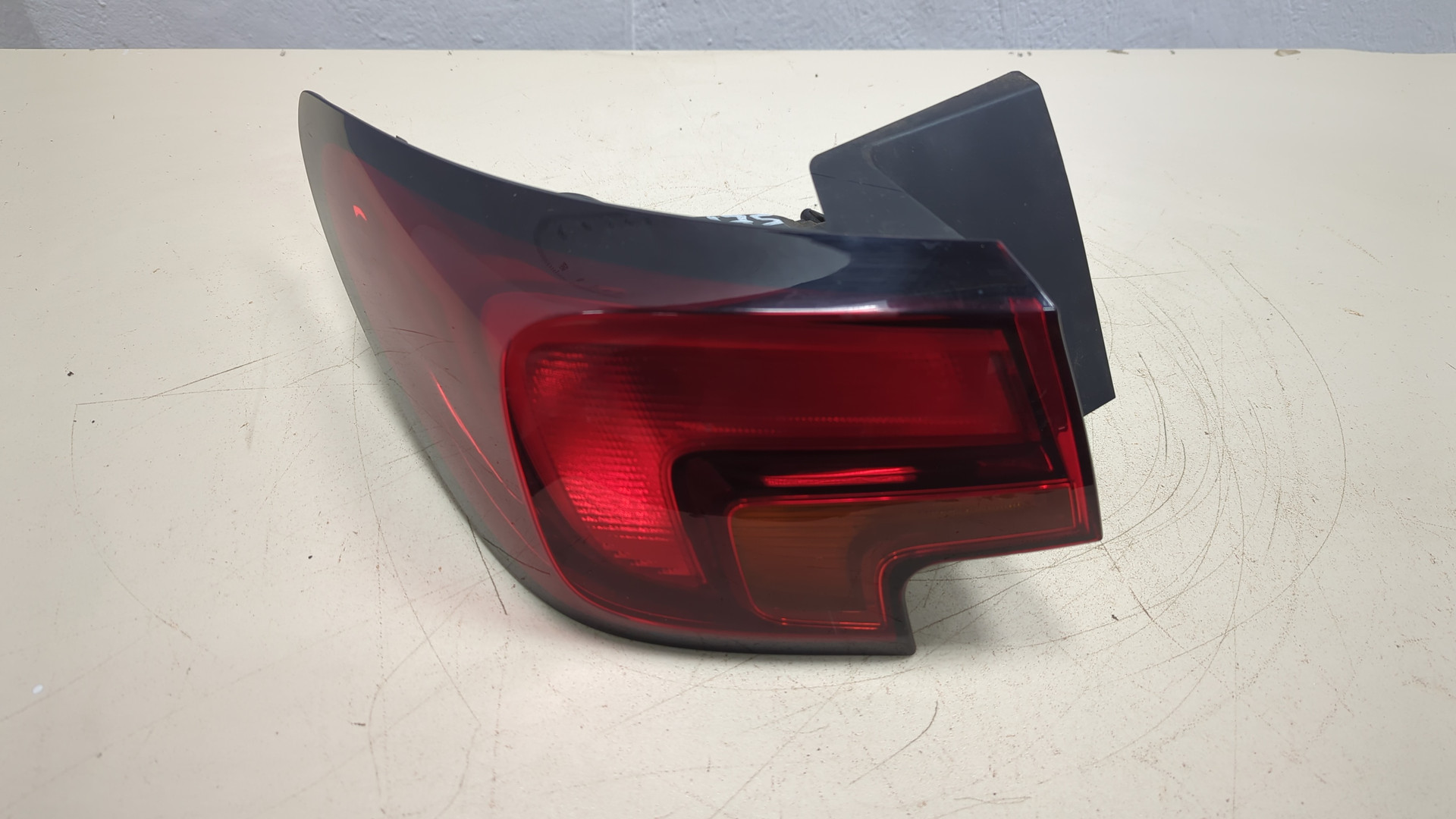 Фонарь задний левый