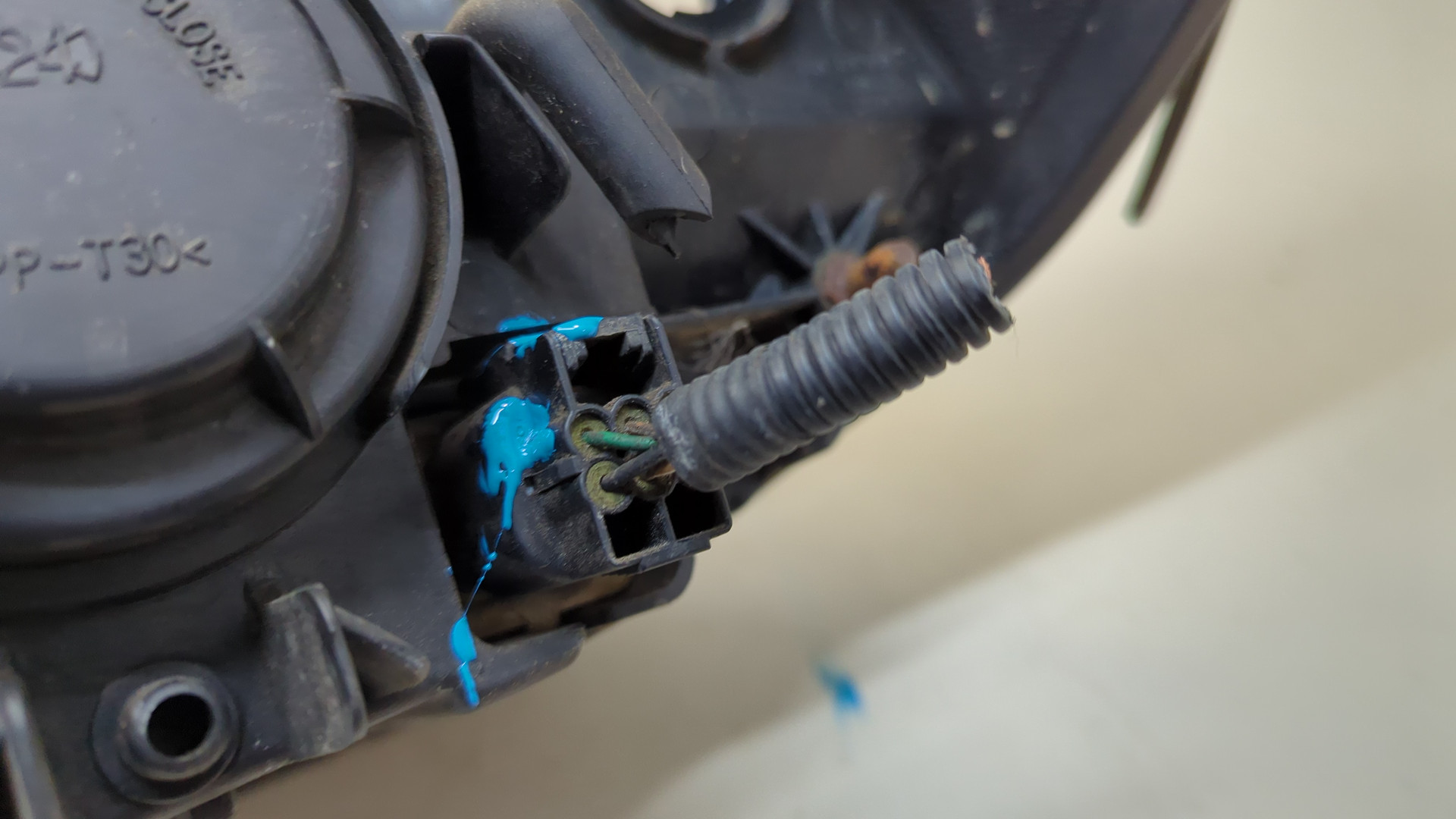 Фара правая