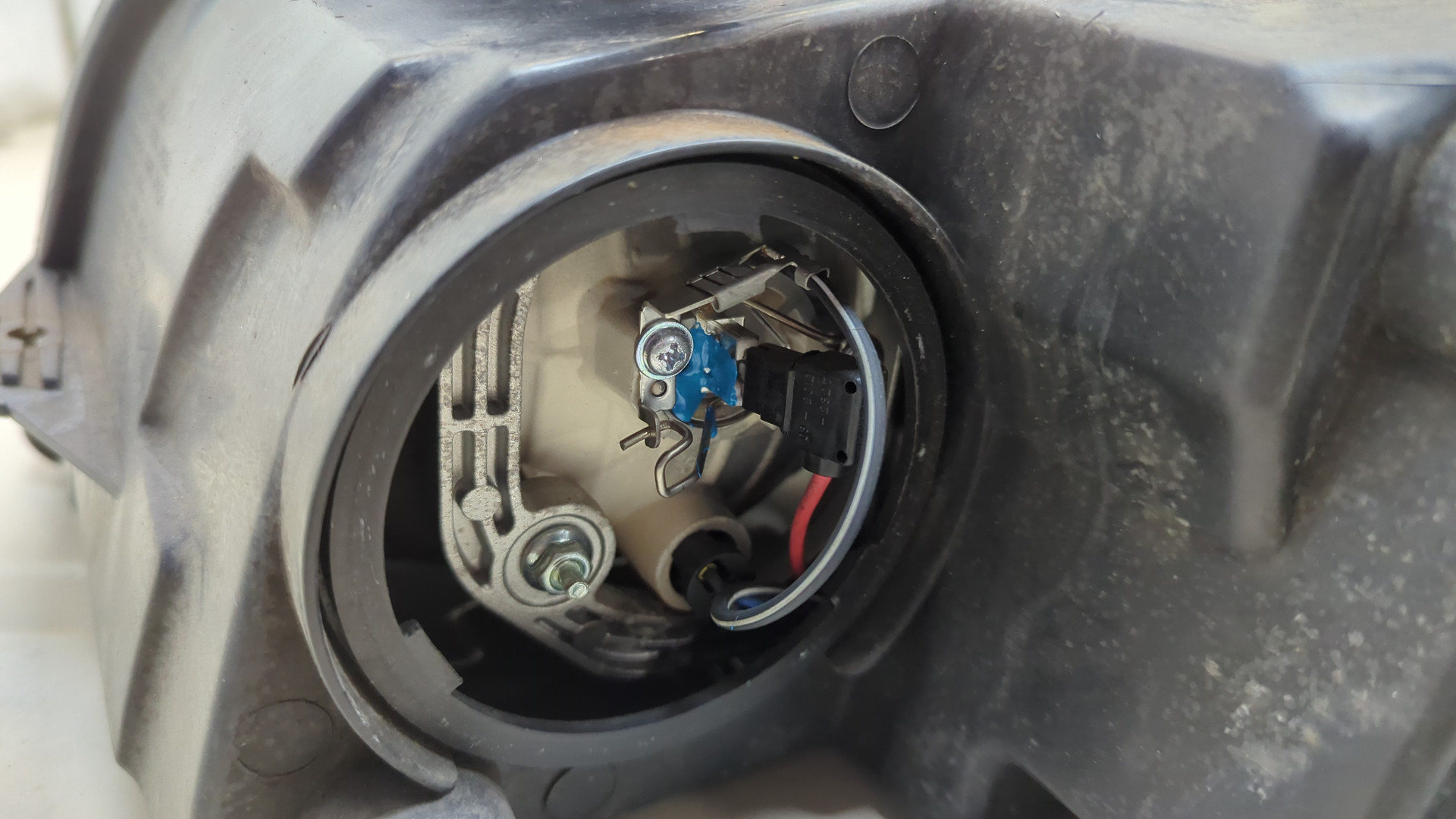 Фара правая