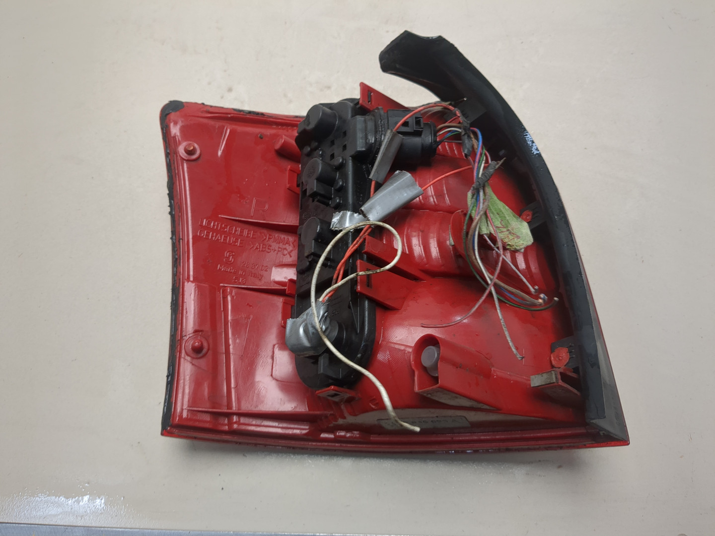 Фонарь задний правый