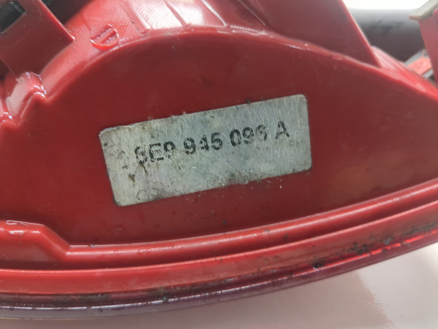 Фонарь задний правый