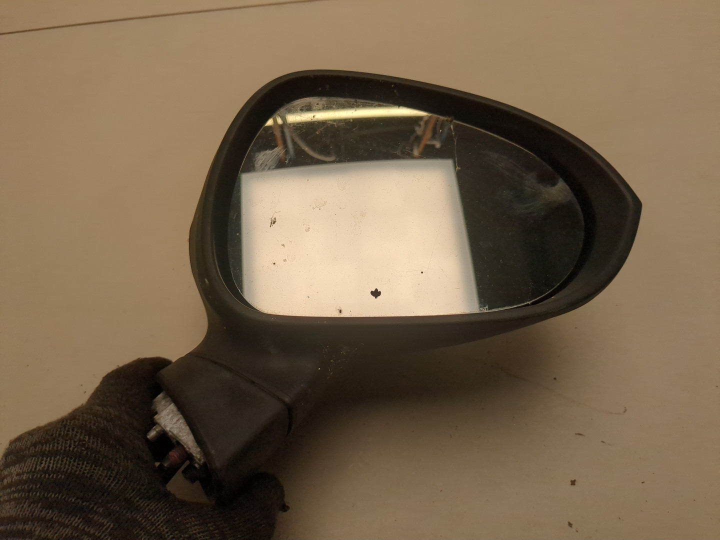 Зеркало правое электрическое