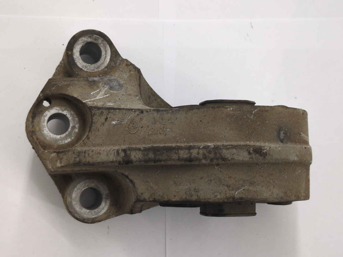 Опора двигателя