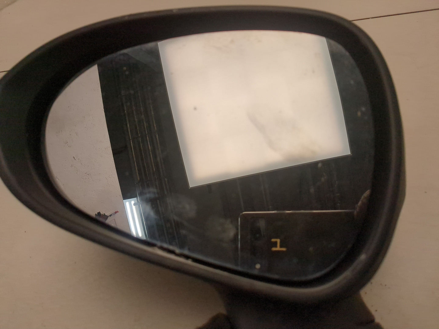 Зеркало левое электрическое