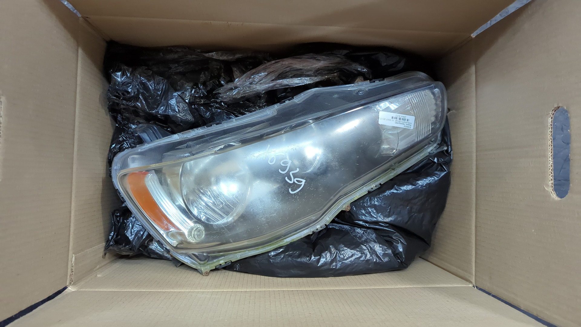 Фара правая