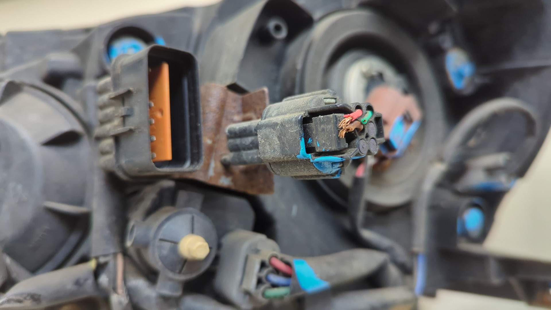 Фара правая