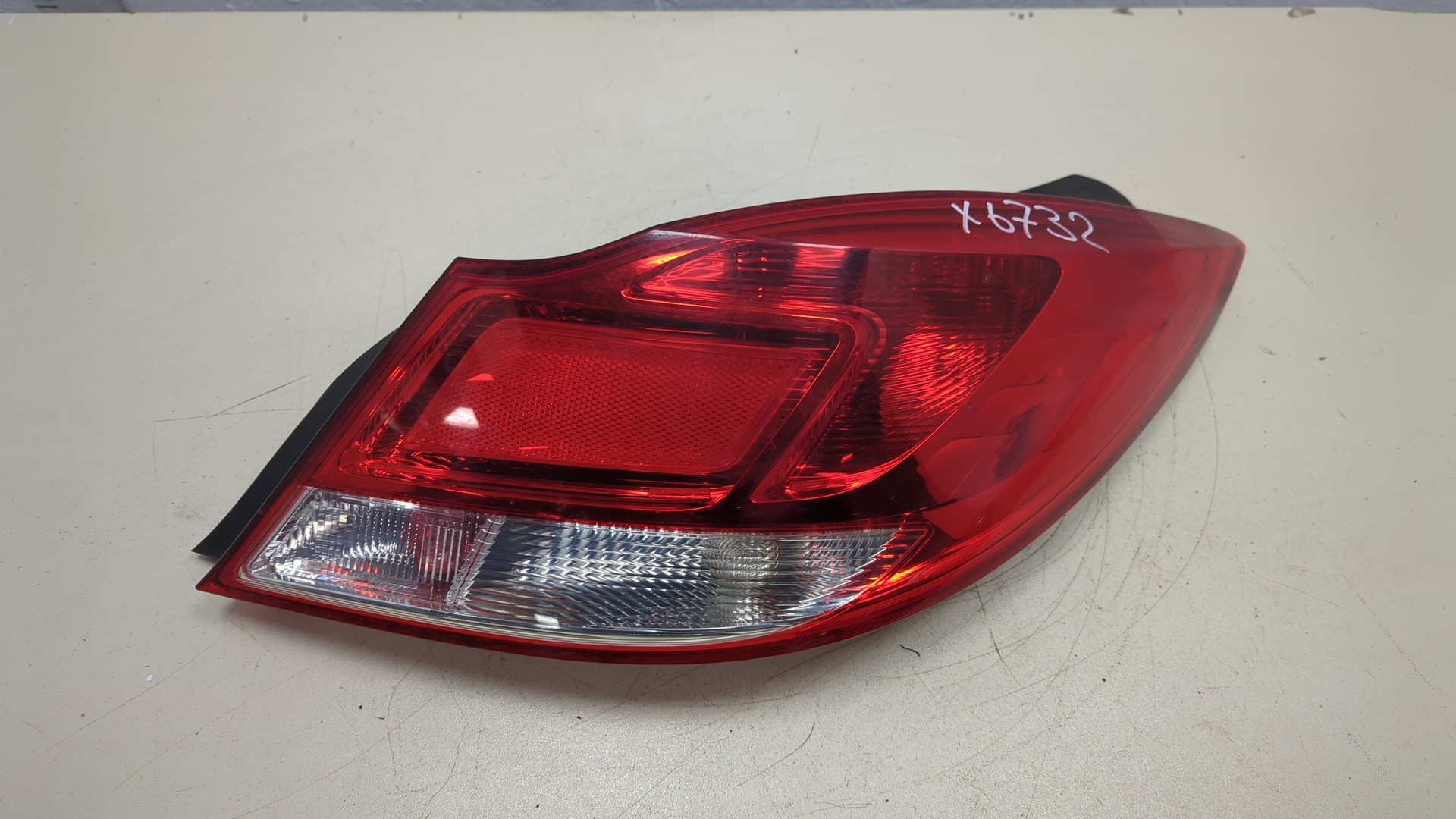 Фонарь задний правый