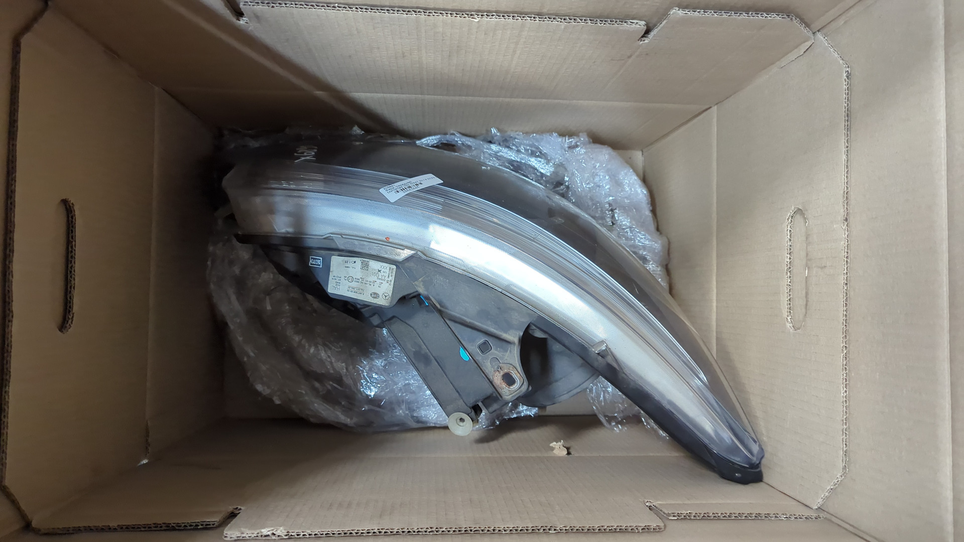 Фара правая