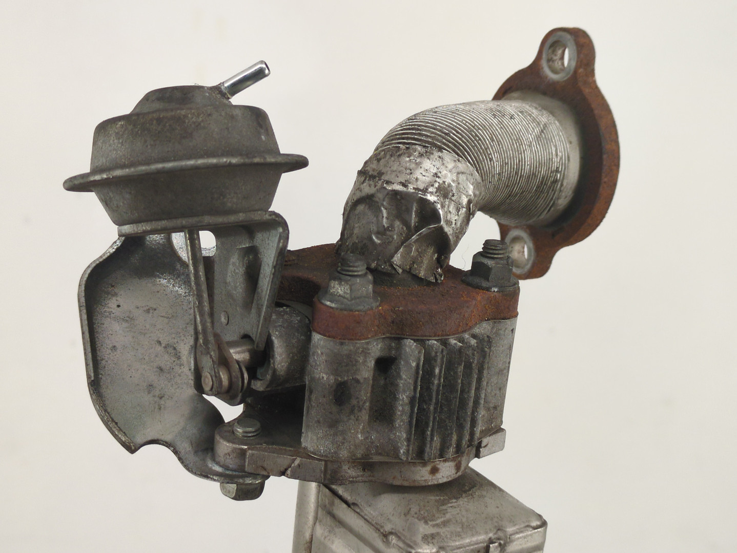 Тройник вентиляции картерных газов