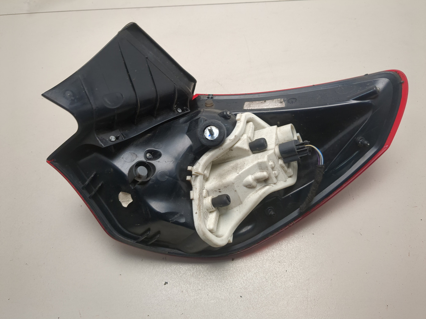 Фонарь задний левый