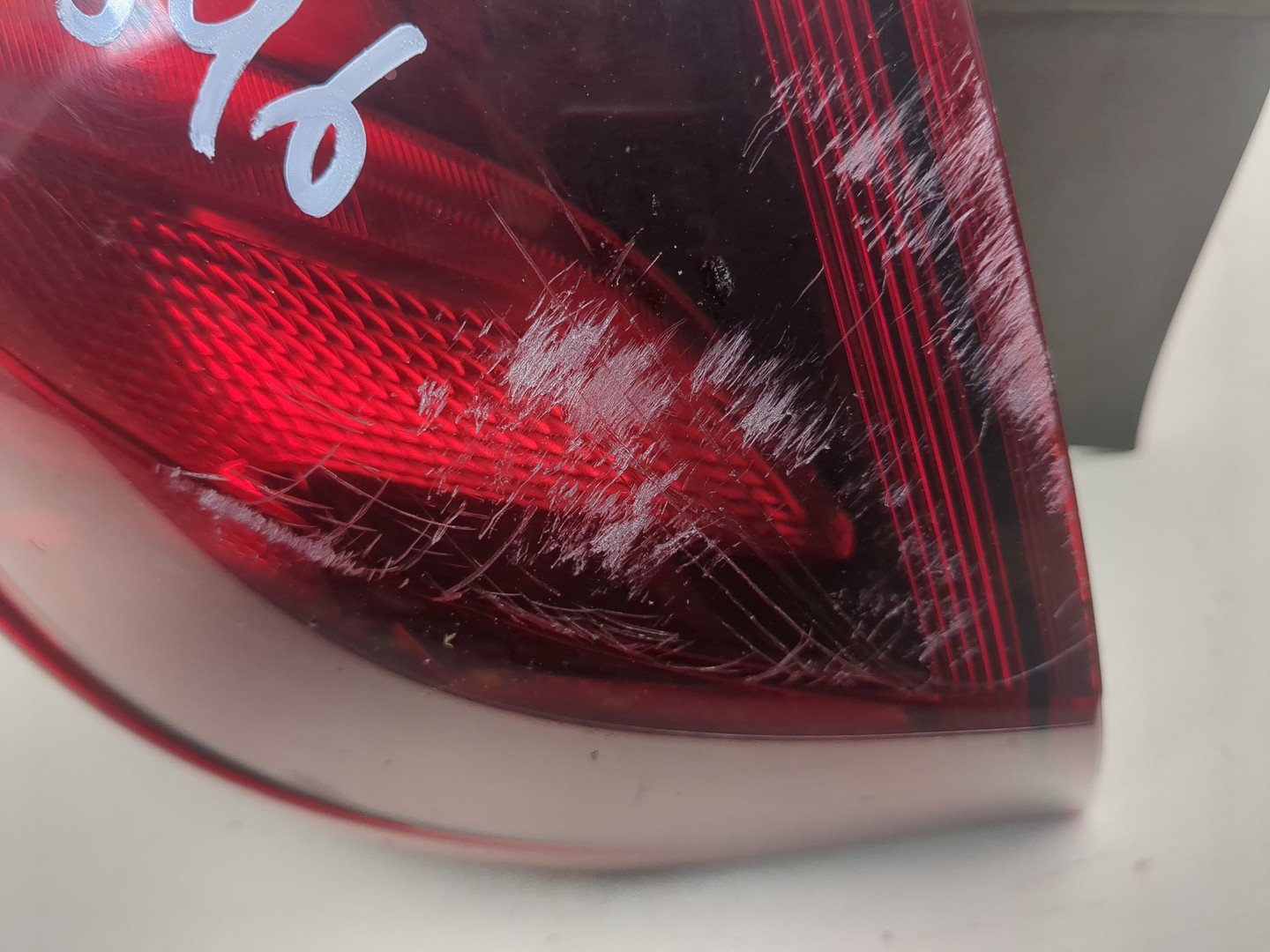 Фонарь задний левый