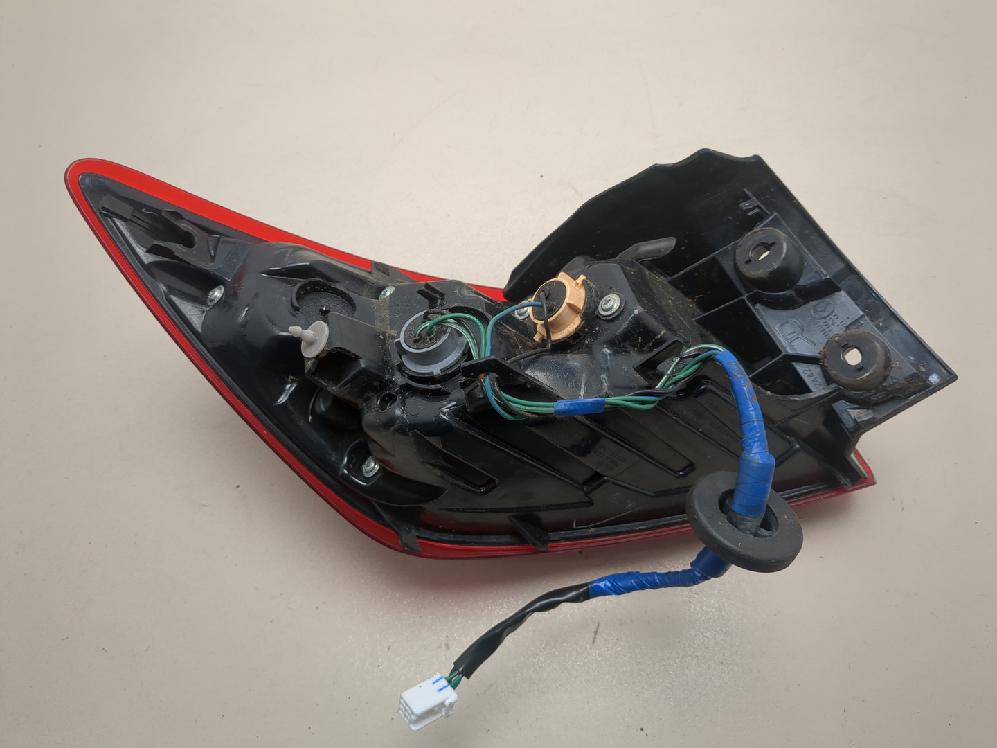 Фонарь задний правый