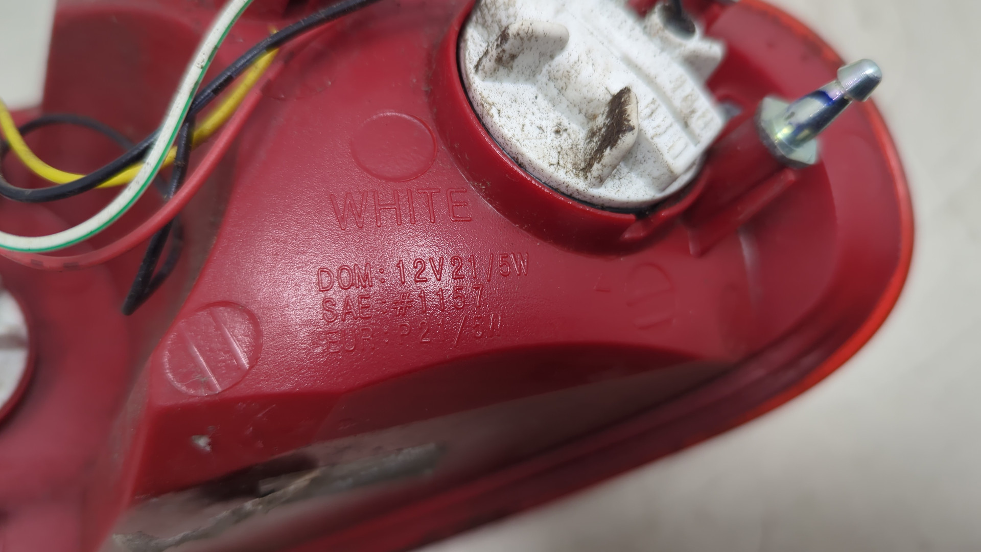 Фонарь задний левый