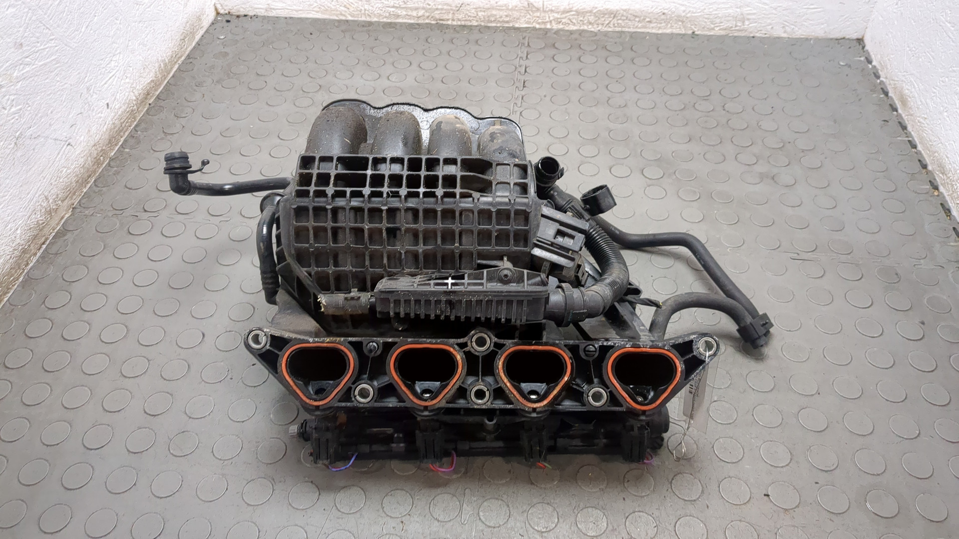 Коллектор впускной