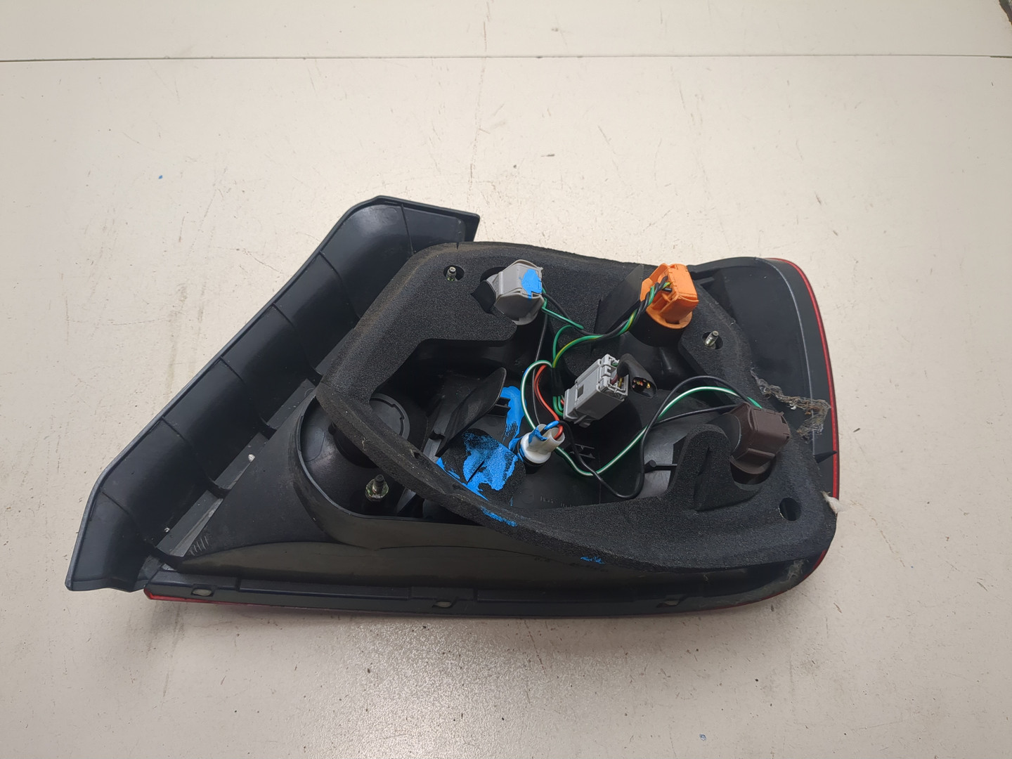 Фонарь задний левый