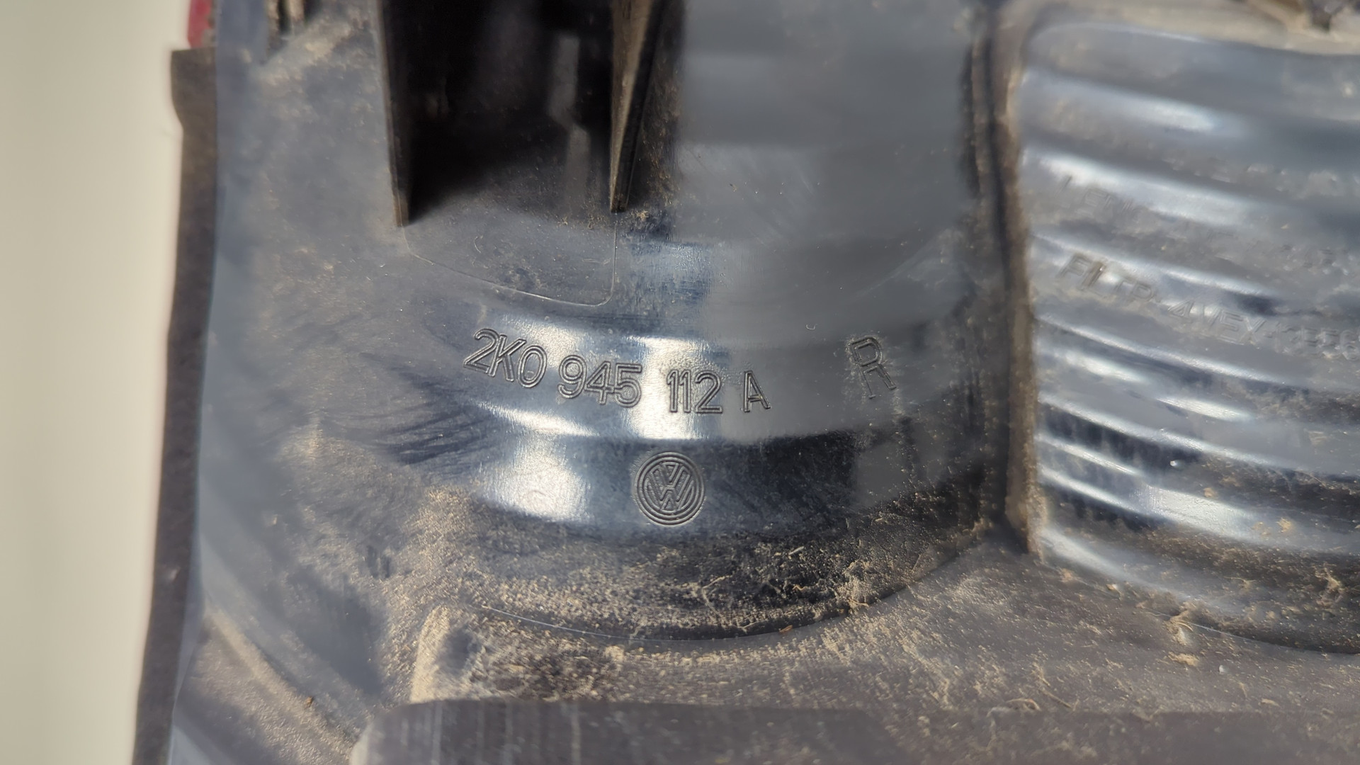 Фонарь задний правый