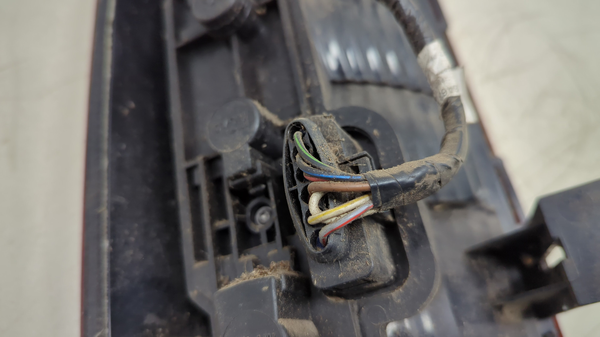 Фонарь задний правый