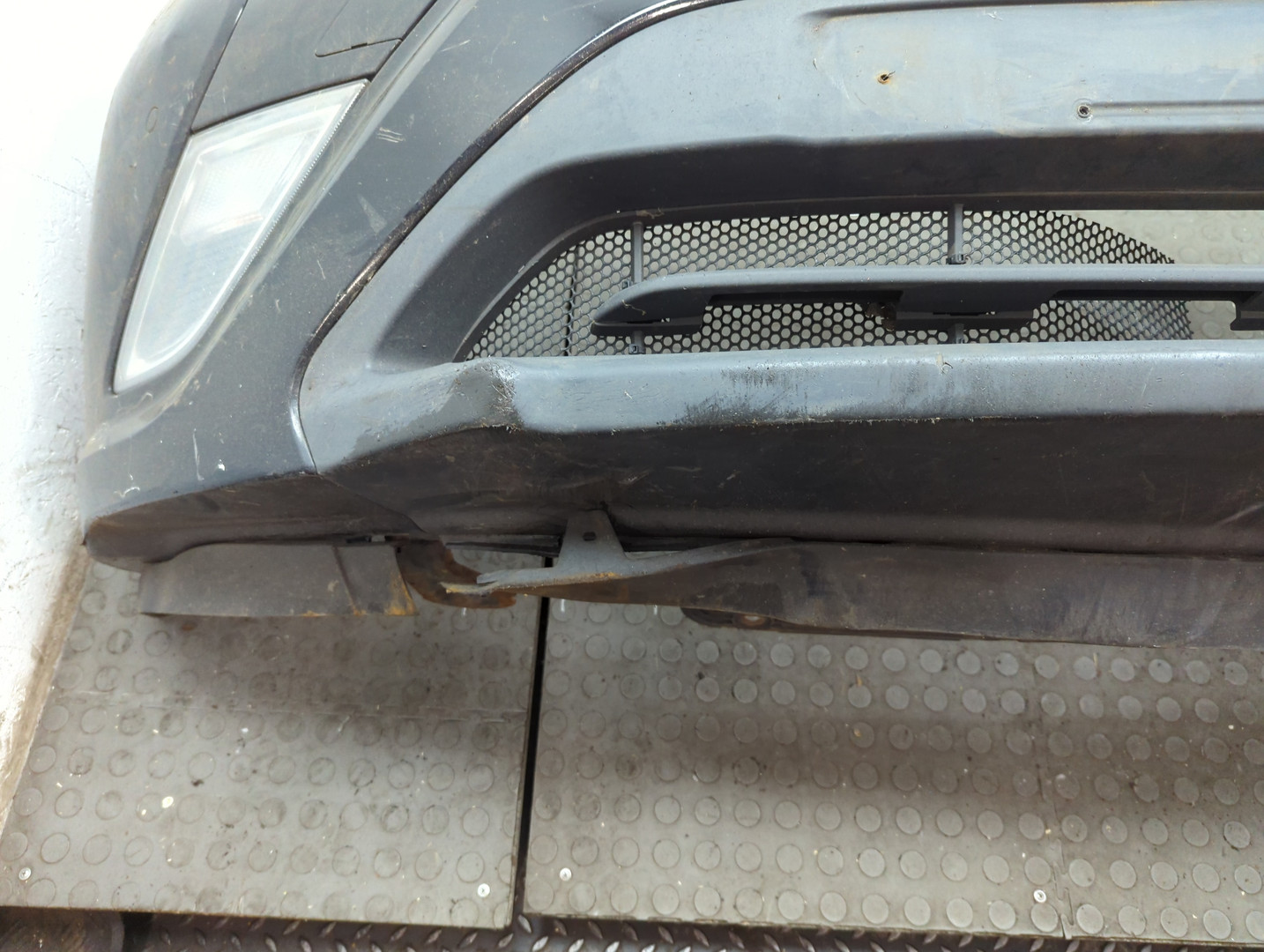 Бампер передний