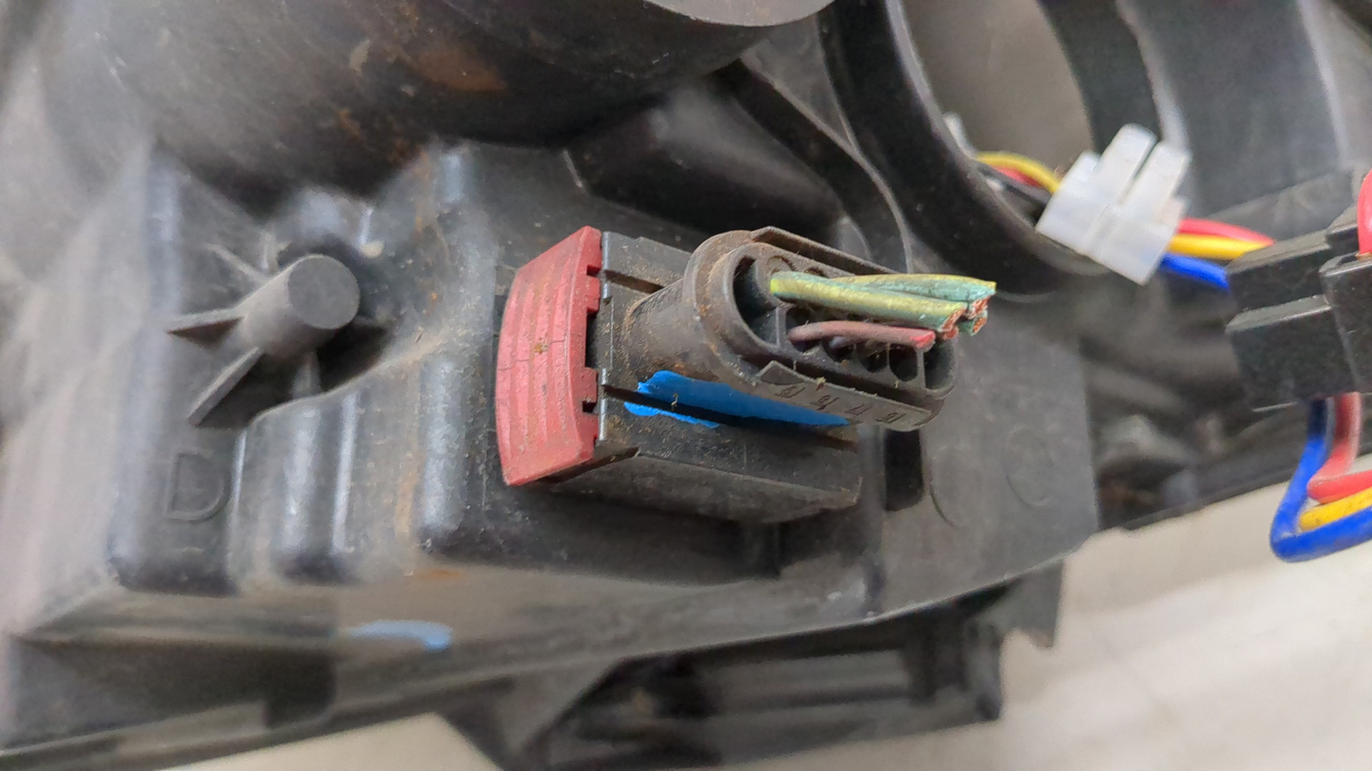 Фара правая