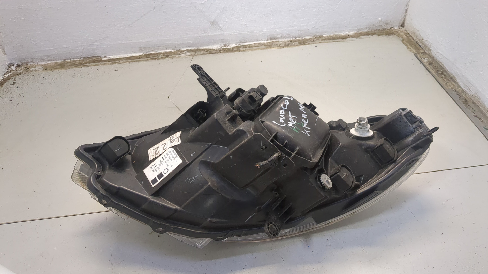 Фара правая