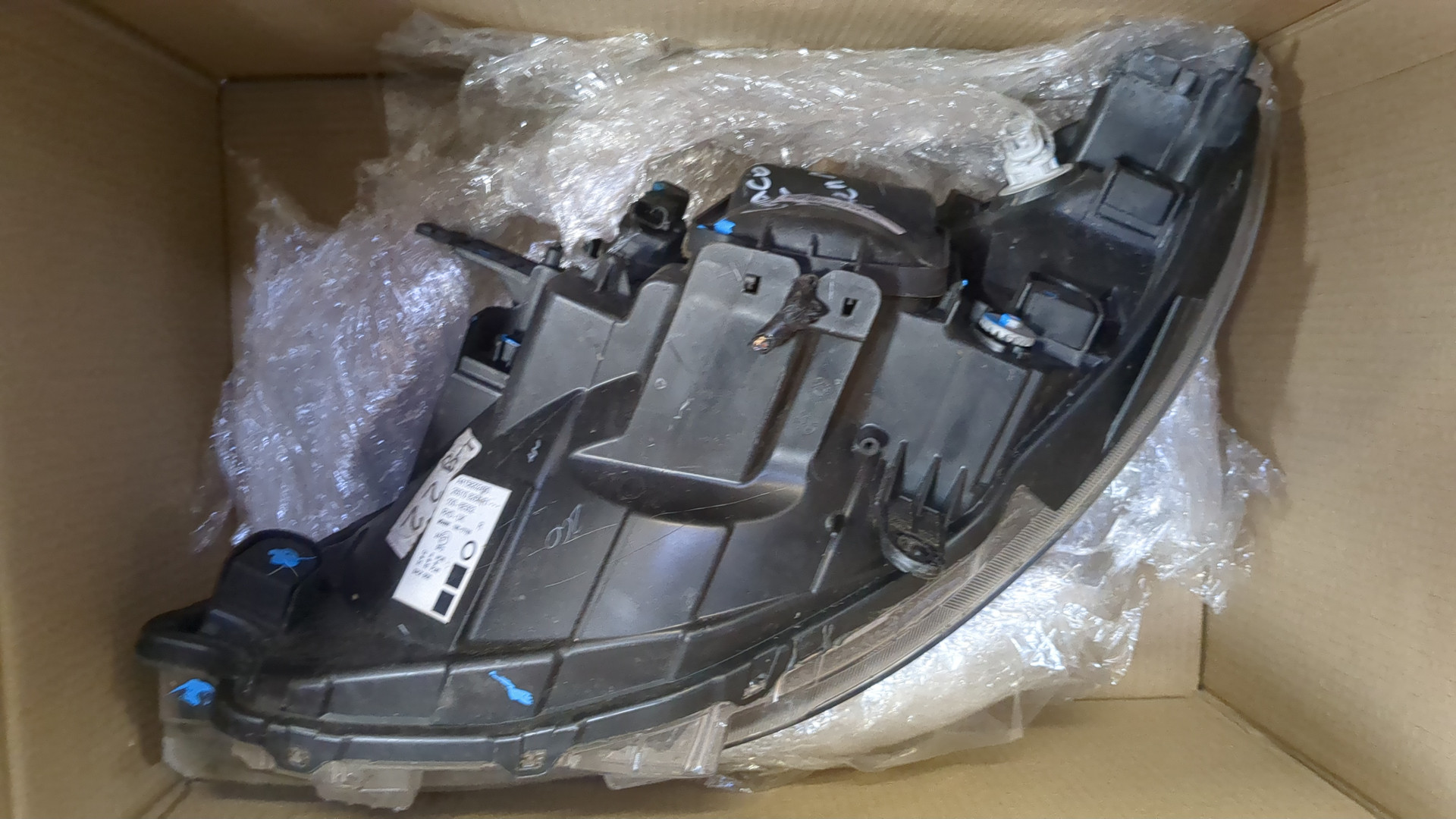 Фара правая