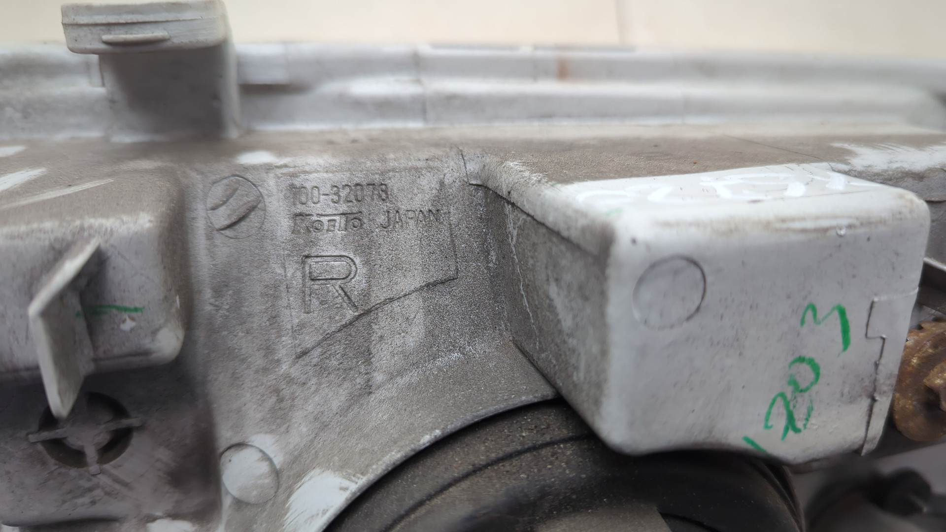 Фара правая