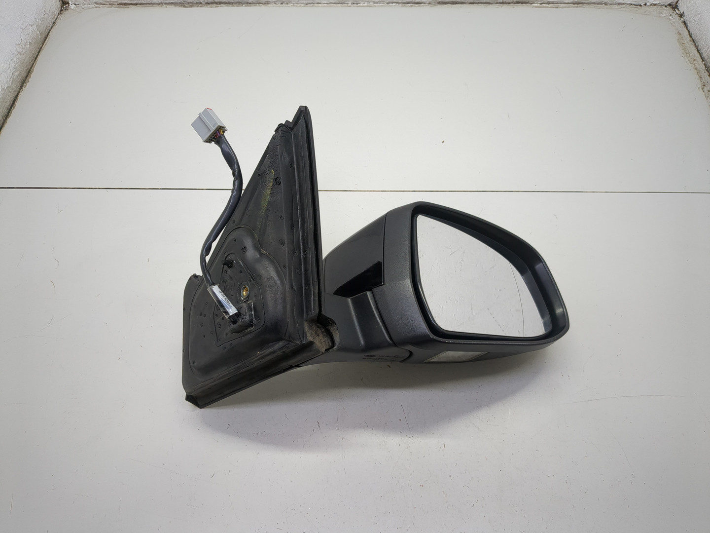 Зеркало правое электрическое