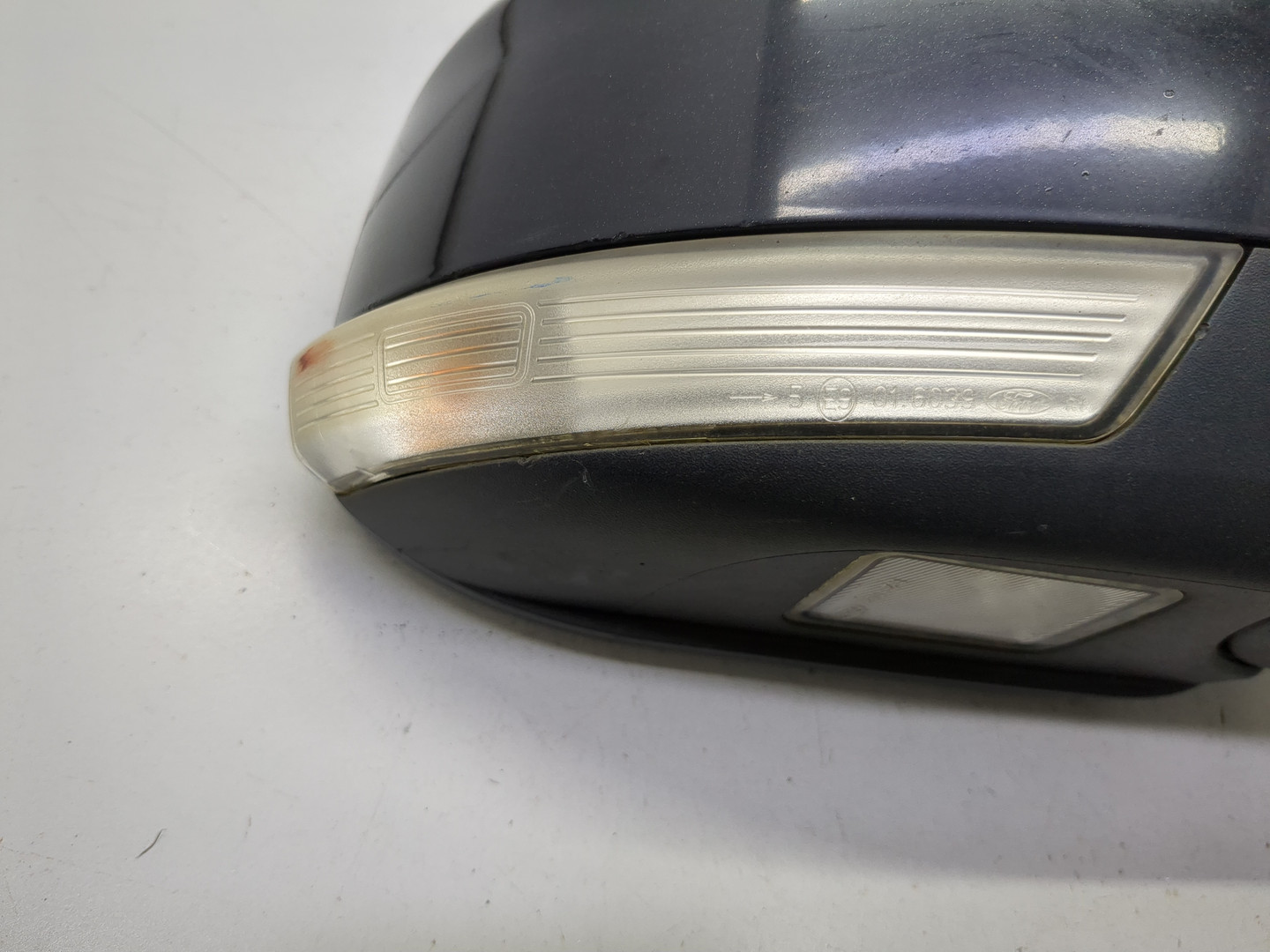 Зеркало правое электрическое