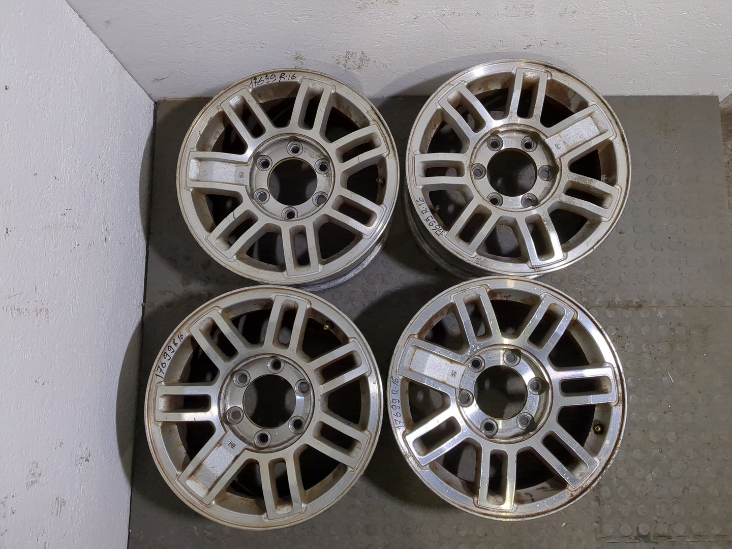 Диски колесные литые легкий сплав 4 шт