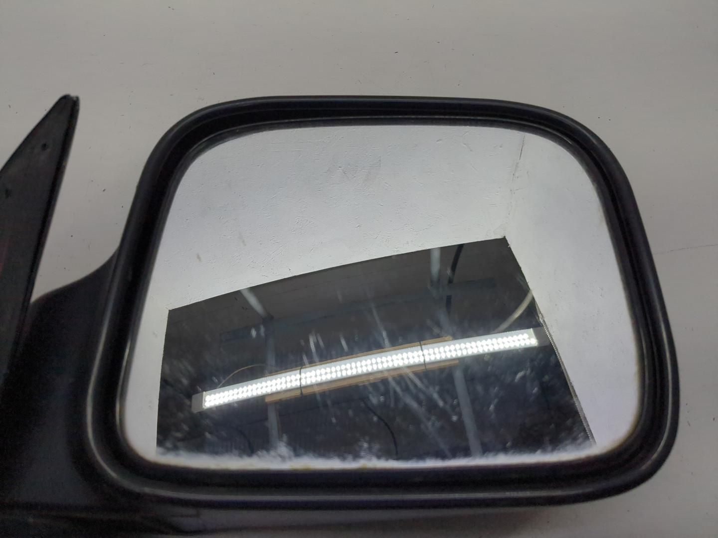 Зеркало правое электрическое