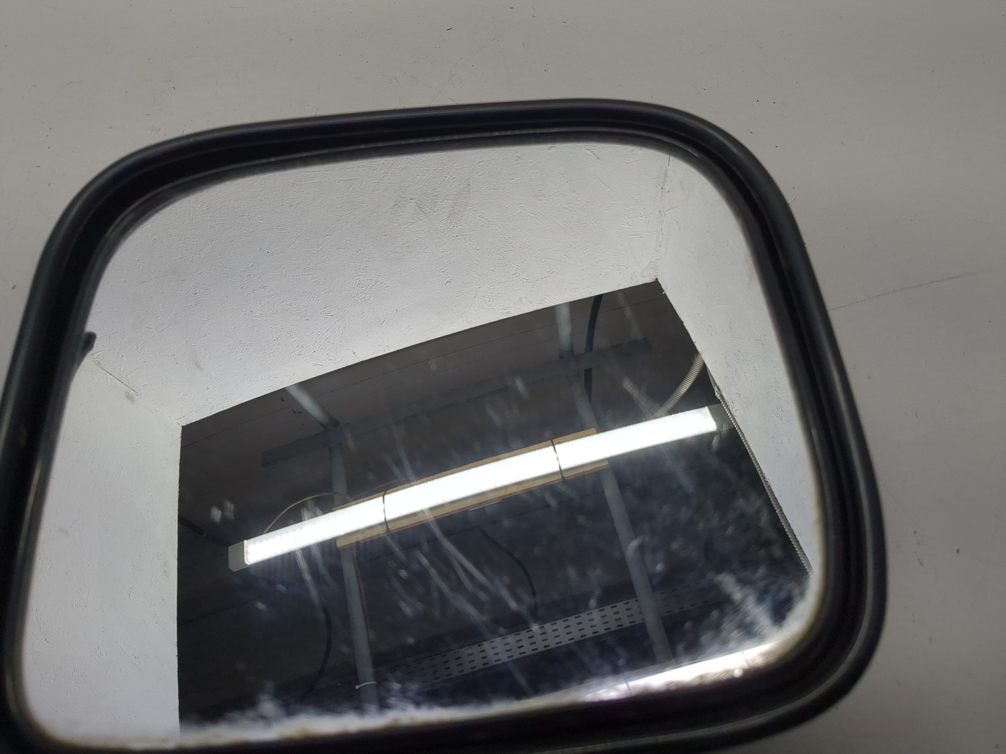 Зеркало правое электрическое