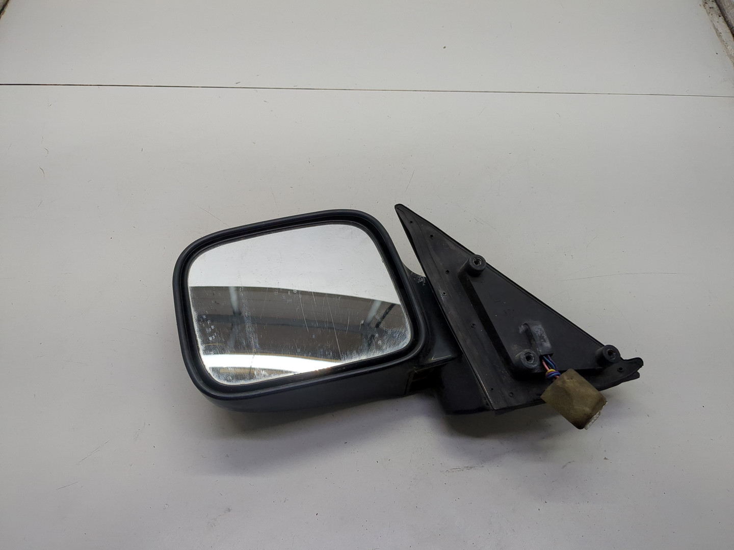 Зеркало левое электрическое