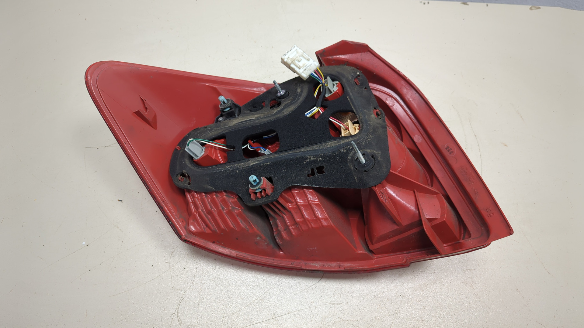 Фонарь задний правый