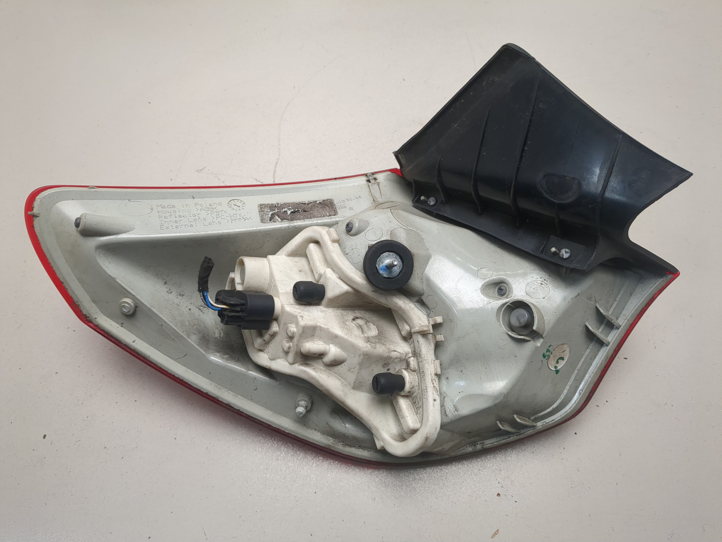 Фонарь задний правый