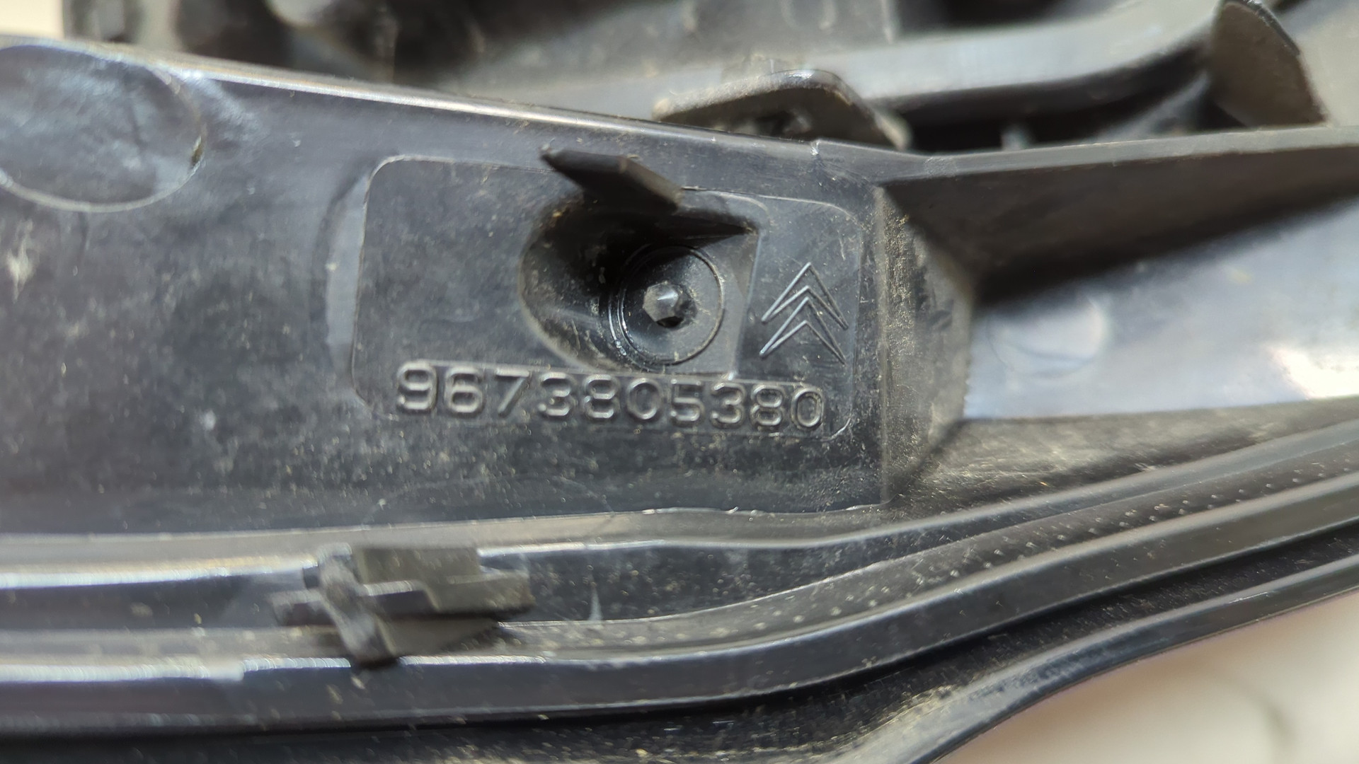 Фонарь задний правый