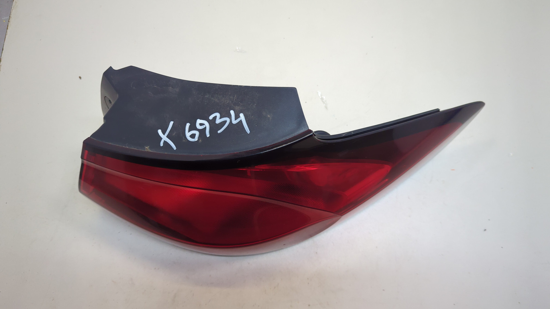 Фонарь задний правый