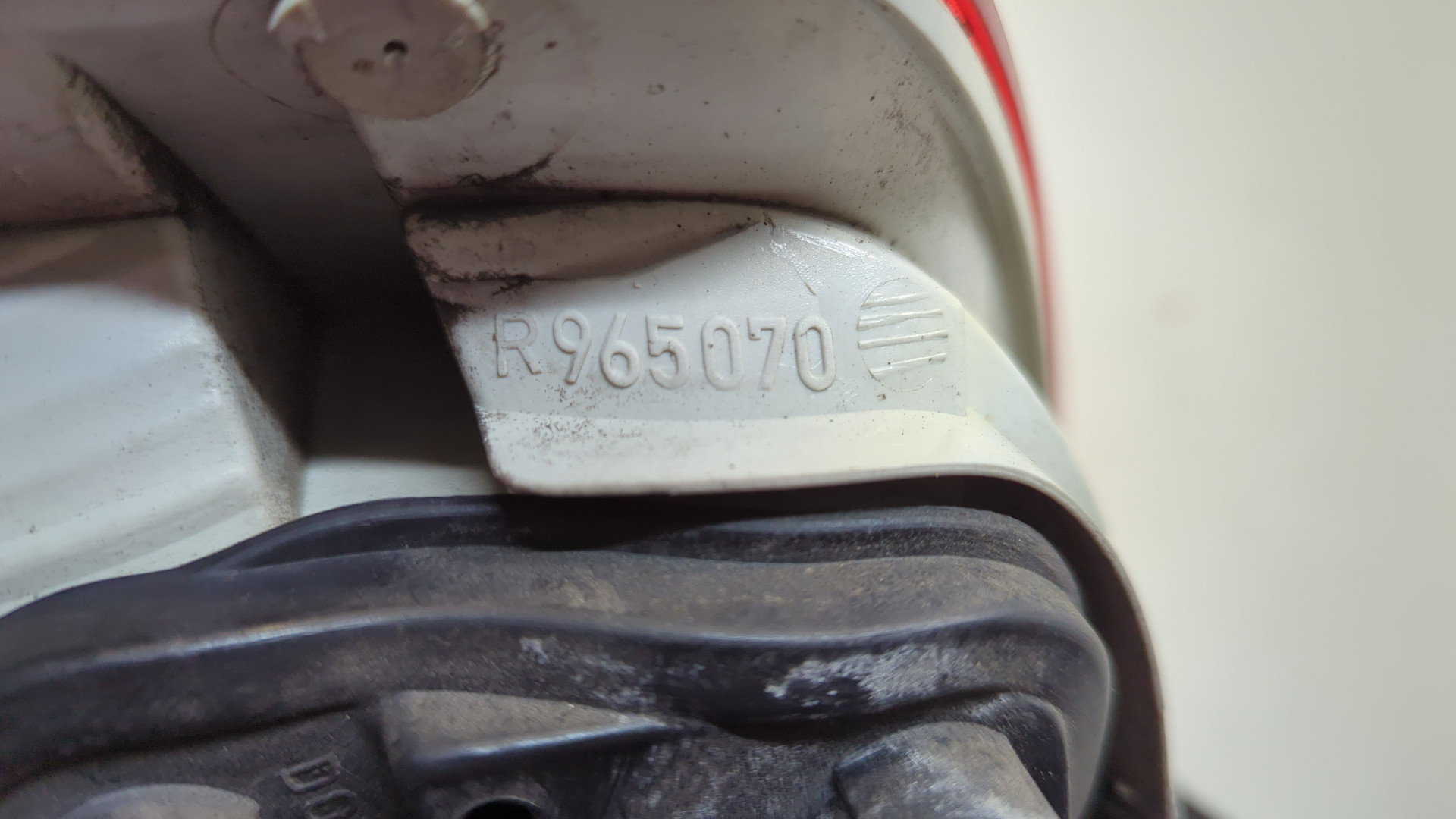 Фонарь задний правый