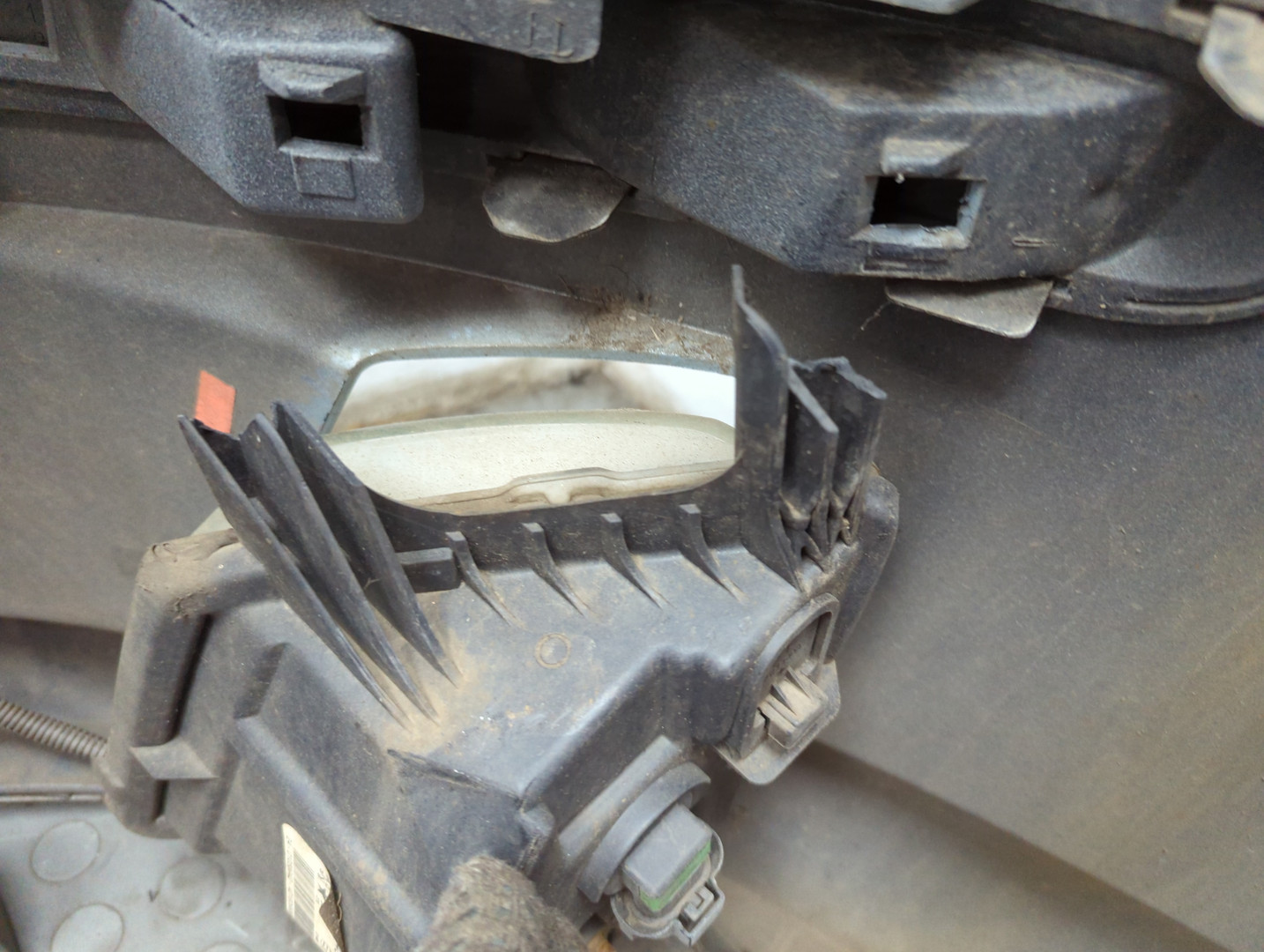 Бампер передний