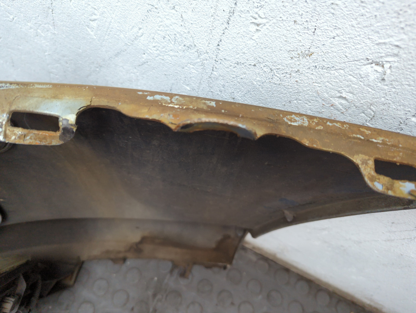 Бампер передний