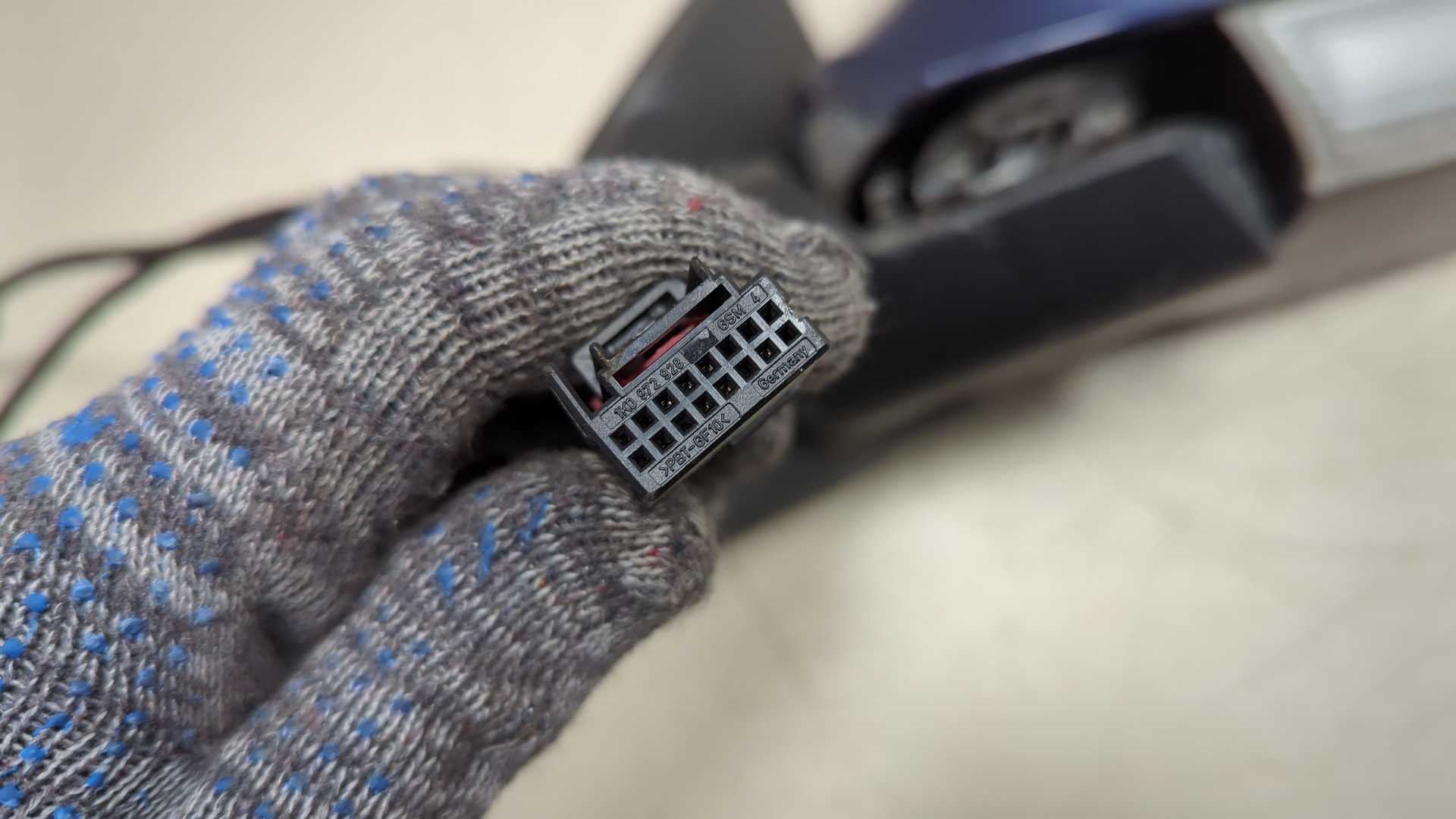 Зеркало левое электрическое