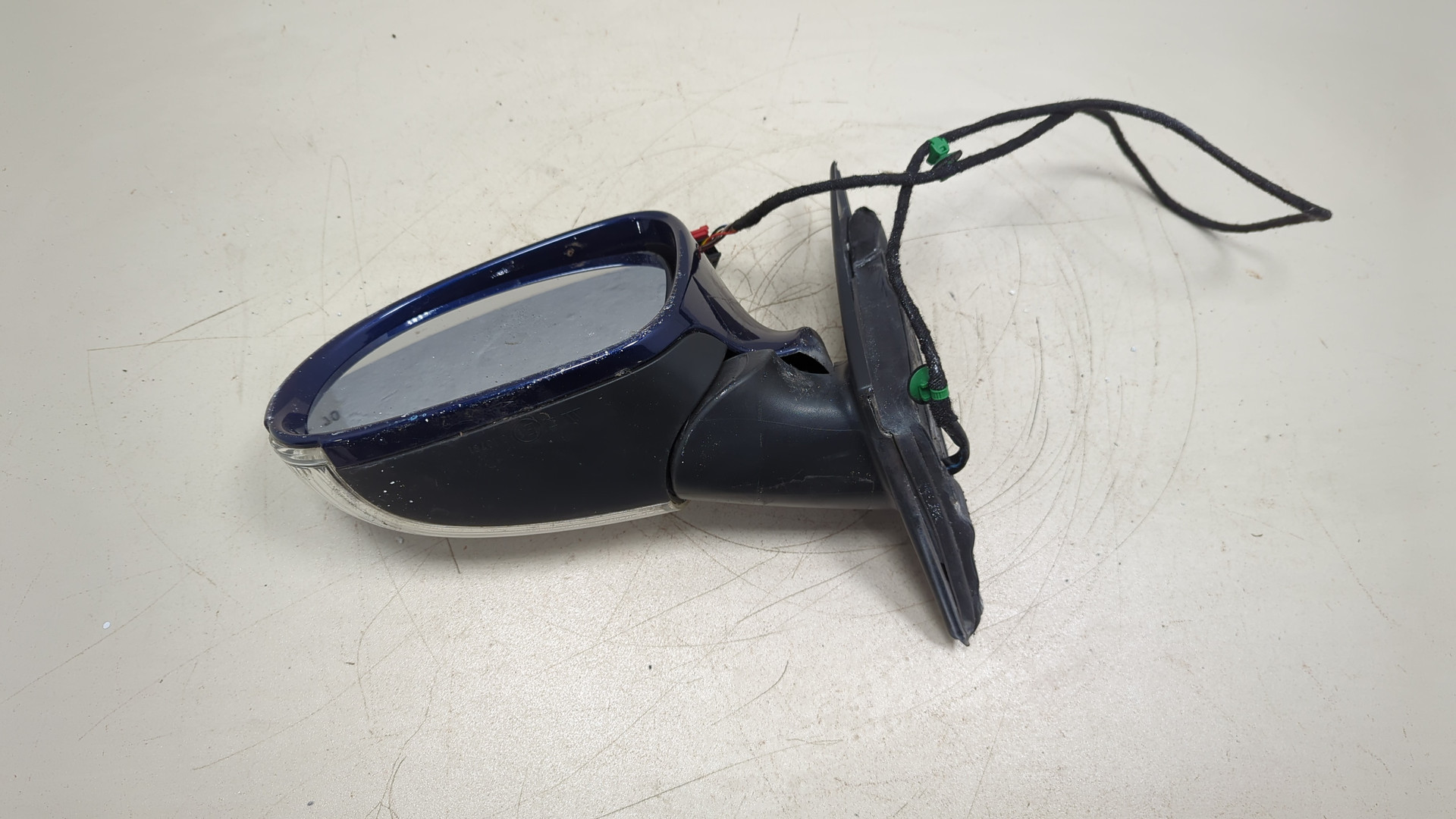 Зеркало левое электрическое