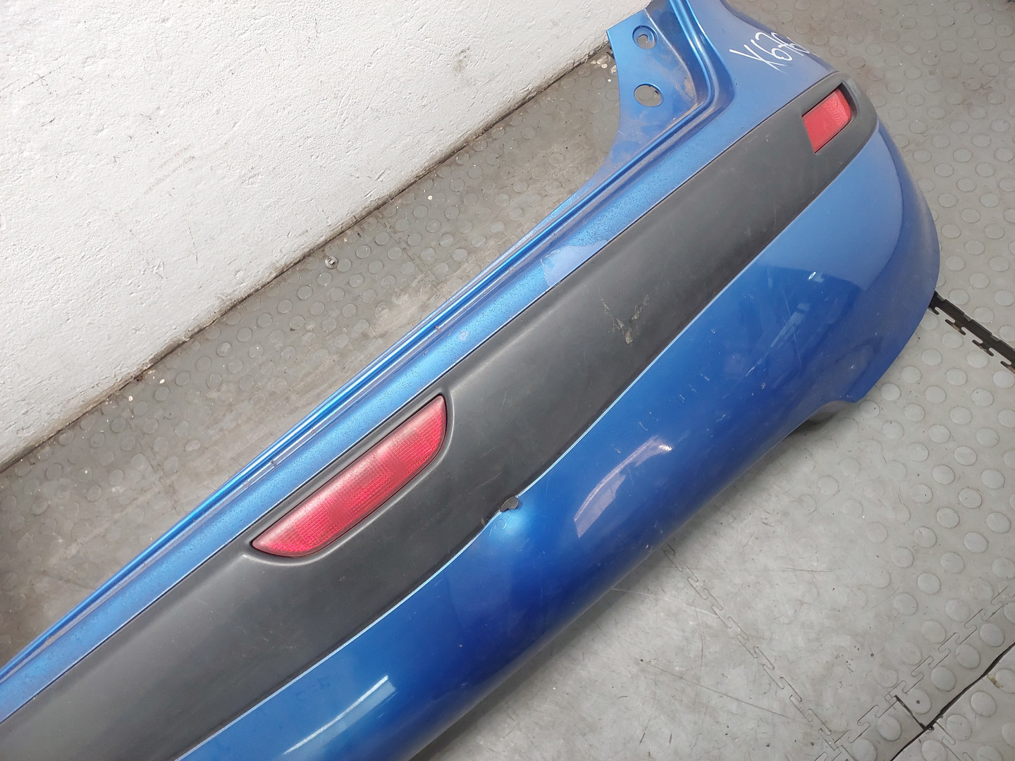 Бампер задний